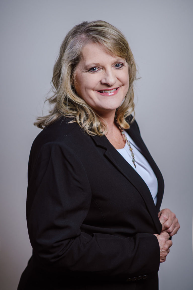 West Cobb Alliance ReeceNichols Realtor in Neosho, MO, Real Estate